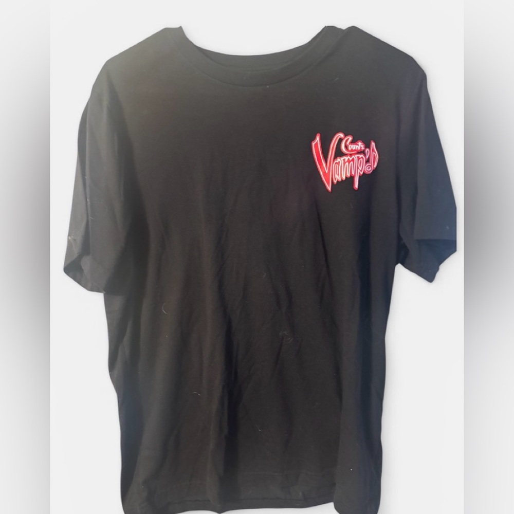Black 'Counts Vampd Logo Graphic Tee size large